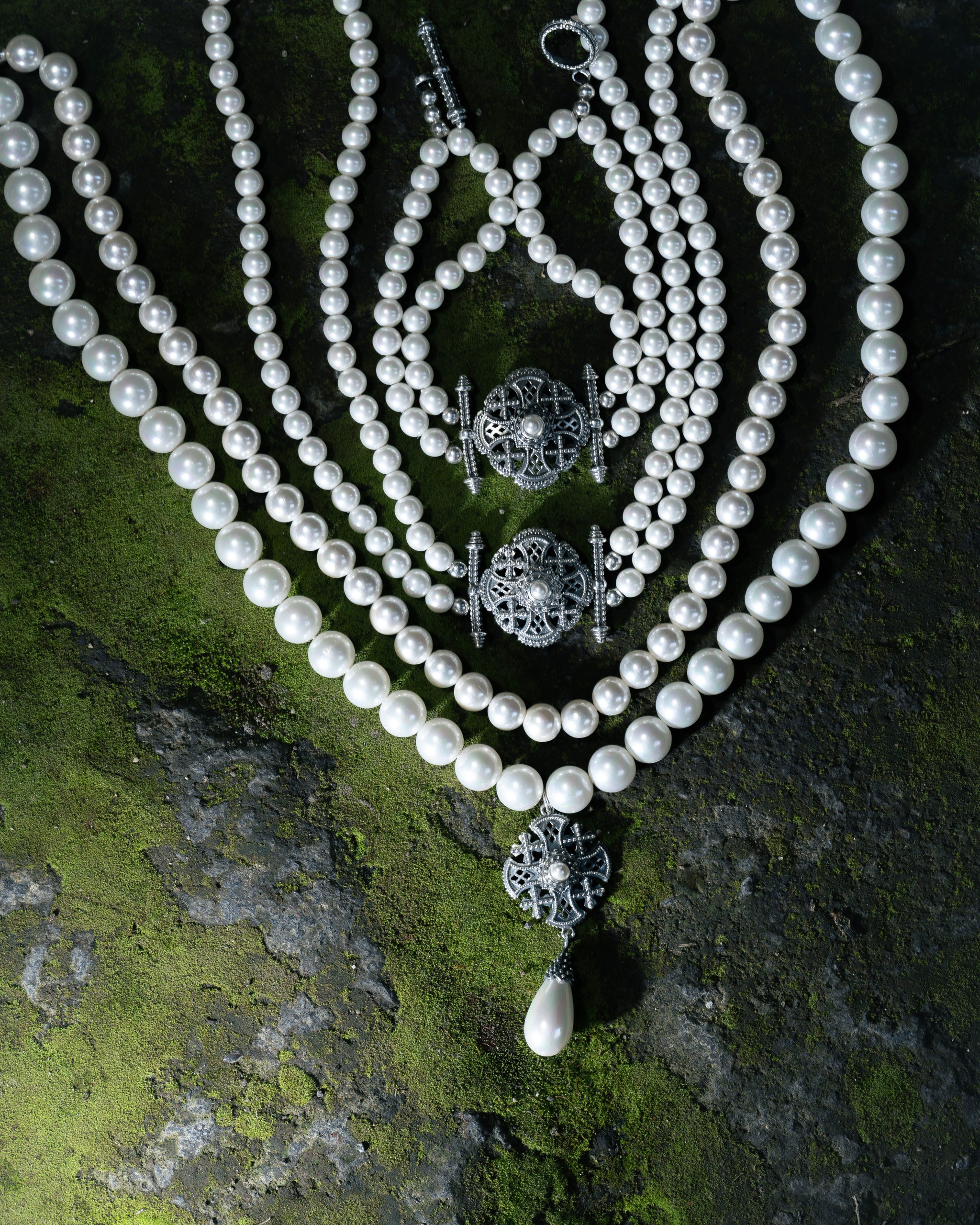 VANQ COLLECTION.jpg__PID:d02610d5-d7a4-4f48-98c2-0958bc627973